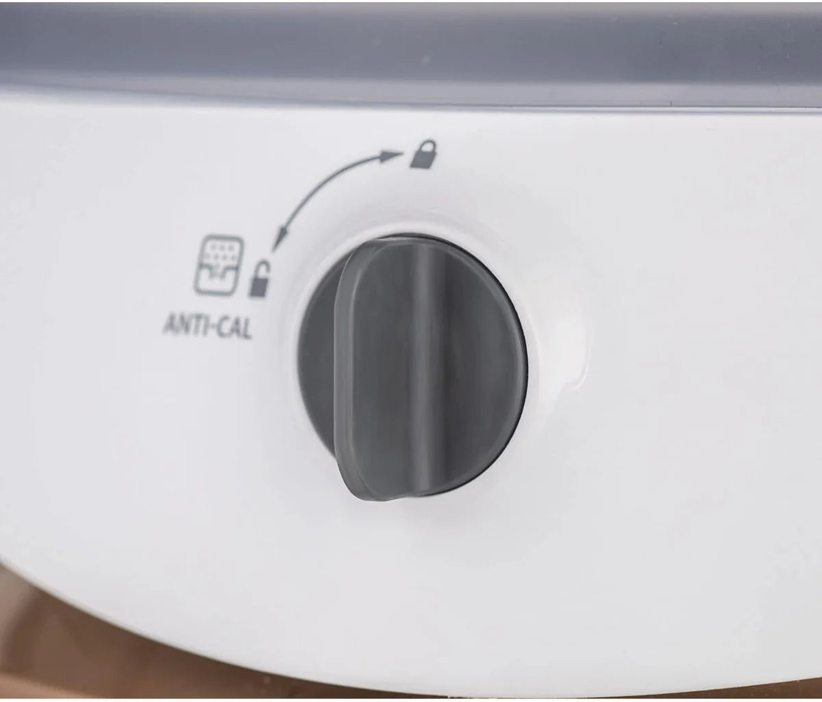 BLACK+DECKER TWIN POLE GARMENT STEAMER 2400W